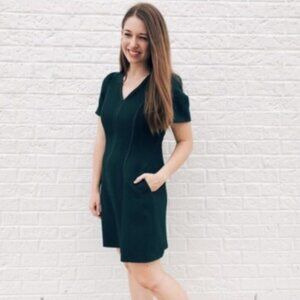 Gal Meets Glam Sutton Green V Neck Dress Size 8